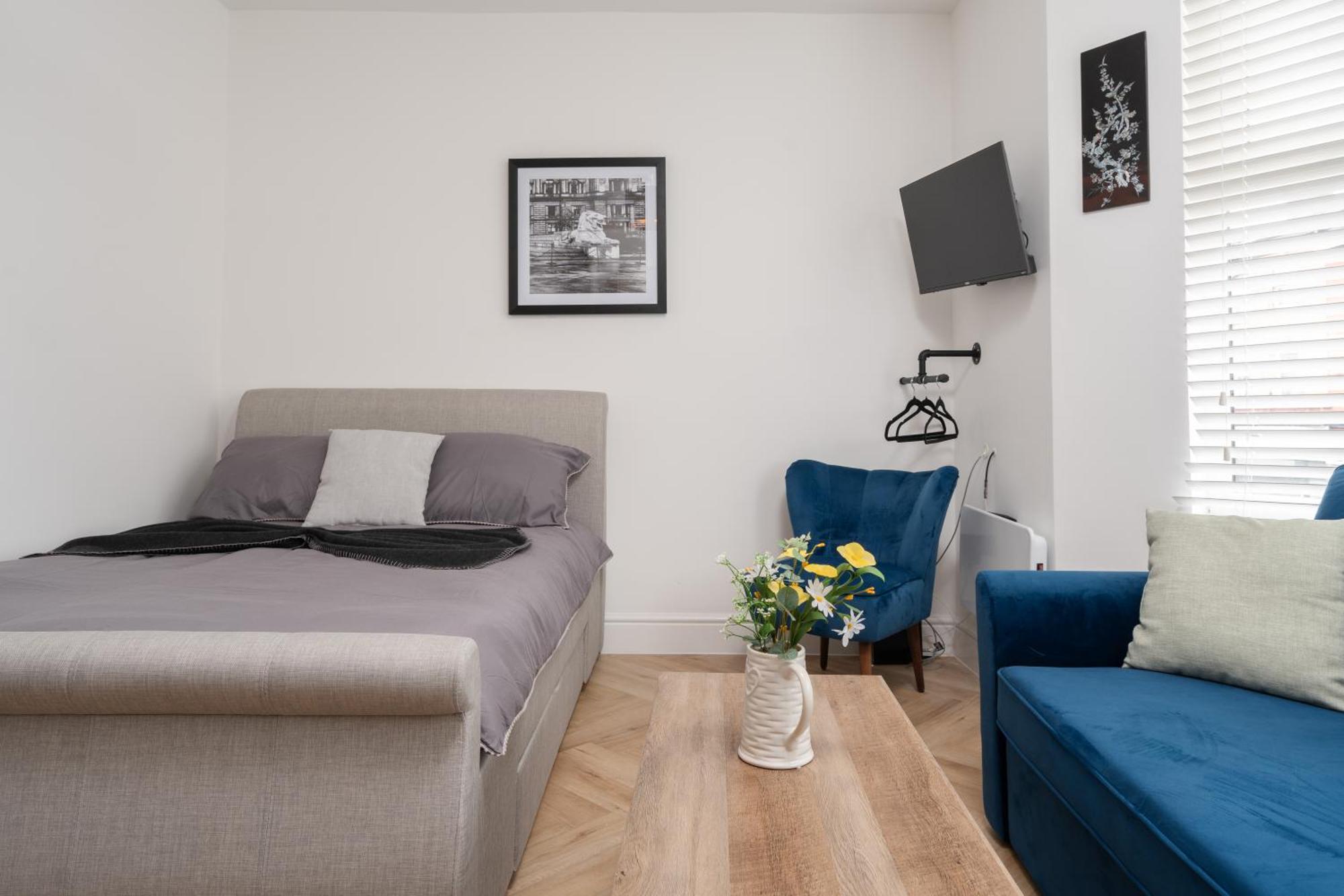 Orange Rentals - Ideal Liverpool Studio Stay For 4 , Free Parking 외부 사진